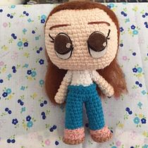 Mi proyecto del curso: Amigurumis: personas tejidas a crochet. Arts, Crafts, To, Design, Fiber Arts, Crochet, Amigurumi, Textile Design, and Needle Felting project by URSULA MARTINEZ - 06.20.2023
