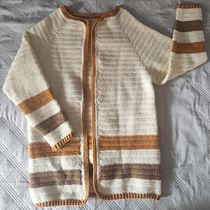 Mi proyecto del curso: Cardigan. Fashion Design, Fiber Arts, DIY, Crochet, and Textile Design project by Luz Elena García Zuluaga - 06.20.2023