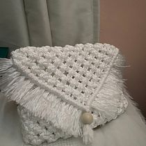 Mi proyecto del curso: Macramé para principiantes: explora el arte de los nudos. Un progetto di Design di accessori, Artigianato, Interior design, Interior Design, Fiber Art e Macramè di Sabrina Alexander - 27.06.2023