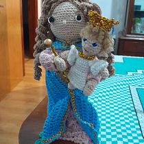 María Auxiliadora, mi proyecto final del curso.. Arts, Crafts, To, Design, Fiber Arts, Crochet, Amigurumi, and Textile Design project by Beatriz González - 07.02.2023