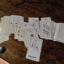 My project for course: Illustrated Deck of Cards Creation. Un projet de Design , Illustration traditionnelle, Design graphique, Illustration numérique , et Narration de Sarah Page - 05.07.2023