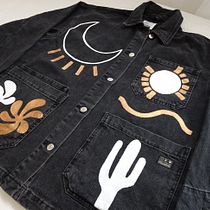 Mi proyecto del curso: Introducción a la pintura a mano sobre prendas. Un projet de Artisanat, Peinture, DIY, Upc, cling , et Design textile de Cristina Castelló Sanchis - 05.07.2023