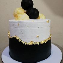 Mi proyecto del curso: Cake design: técnicas decorativas modernas. Un progetto di Design e DIY di Victoria Mendoza Vaca - 10.03.2022