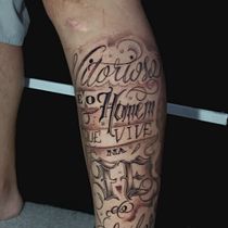 Meu projeto do curso: Lettering para tatuagem. Projekt z dziedziny  Kaligrafia, T, pografia i Projektowanie tatuaż użytkownika Rafael De Souza - 06.07.2023