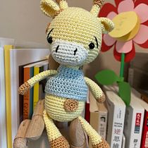 My project for course: Crocheting Amigurumi Animals for Beginners. Un proyecto de Artesanía, Diseño de juguetes, Crochet, Amigurumi y Diseño textil de venna.chai - 08.07.2023