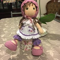 Mi proyecto del curso: Elaboración de muñecas amigurumi románticas Ein Projekt aus dem Bereich H, werk, Spielzeugdesign, Weben, Crochet, Amigurumi und Textildesign von Elia Arriagada - 07.07.2023