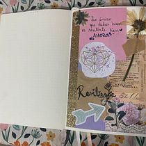 Mi proyecto del curso:  Bullet journal creativo: planificación y creatividad. Traditional illustration, Lettering, Drawing, H, Lettering, Management, and Productivit project by macarena.leiva.18 - 07.11.2023