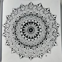 My project for course: The Art of Mandala Drawing: Create Geometric Patterns. Drawing & Ink Illustration project by Danielle Dubois - 07.04.2023