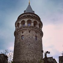 Mi proyecto del curso: Torre de Gálata Estambul (antigua Constantinopla) . Projekt z dziedziny  Architektura, Sketching,  R, sunek, R, sunek realist, czn,  R i sunek architektoniczn użytkownika Aline y Familia - 27.06.2023