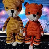 Mi proyecto del curso: Diseño de amigurumis: crea personajes de crochet. Arts, Crafts, Fiber Arts, Art To, s, Creating with Kids, Crochet, and Amigurumi project by snovosan - 07.14.2023