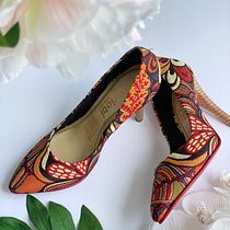 Mi proyecto del curso: Fotografía profesional para el instagram de mi empresa de zapatosa. Advertising, Photograph, Marketing, Social Media, Mobile Photograph, Product Photograph, Mobile Marketing, Instagram, Instagram Photograph, Lifest, le Photograph, and Shoe Design project by Edwin Mauricio Olivera - 07.15.2023