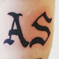 Mi proyecto del curso: Introducción a las técnicas del tatuaje. Projekt z dziedziny Trad, c, jna ilustracja, Projektowanie tatuaż, R i sunek botaniczn użytkownika Luis Arriaga - 18.07.2023