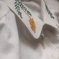 Meu projeto do curso: Técnicas básicas de bordado: pontos, composições e escalas cromáticas. Accessor, Design, Costume Design, Embroider, Color Theor, and Textile Design project by Lola Marcon e Pedro Yuri - 10.31.2023