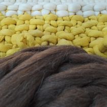 Mi proyecto del curso: Tejido XXL: El arte de tejer en gran formato. Accessor, Design, Fashion Design, Fiber Arts, DIY, and Knitting project by Virginia Cakic - 07.23.2023