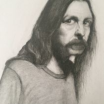 Mon projet du cours : Portrait réaliste au crayon graphite. Un progetto di Illustrazione tradizionale, Belle arti, Bozzetti, Disegno a matita, Disegno, Disegno di ritratti, Disegno realistico, Disegno artistico e Disegno anatomico di mariednt - 23.07.2023