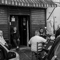 Streets of Naples. Un projet de Photographie, Photographie extérieure, Photographie documentaire, Photographie lifest , et le de Gary - 24.07.2023
