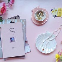 Mi proyecto del curso: Fotografía profesional para Instagram. Advertising, Photograph, Marketing, Social Media, Mobile Photograph, Product Photograph, Mobile Marketing, Instagram, Instagram Photograph, Lifest, and le Photograph project by Angélica Isaza - 07.24.2023