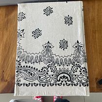Mi proyecto del curso: Diseño y encuadernación de sketchbooks. Un proyecto de Ilustración tradicional, Artesanía, Encuadernación, DIY y Sketchbook de pilar simo - 28.07.2023