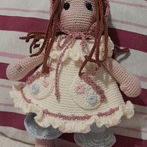 Mi proyecto del curso: Elaboración de muñecas amigurumi románticas Ein Projekt aus dem Bereich H, werk, Spielzeugdesign, Weben, Crochet, Amigurumi und Textildesign von camobo57 - 29.07.2023