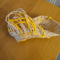 My project for course: Contemporary Basketwork I didn't have the the right material I wanted to have a different shape and reform it   Ein Projekt aus dem Bereich Erweiterungsentwicklung, H, werk, Modedesign, Weben und Textildesign von Elham Angell - 29.07.2023