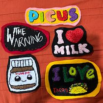 parches bordados. Embroider, Sewing, DIY, Upc, cling, and Textile Design project by Mariana - 06.20.2023
