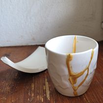 Mój projekt z kursu: Wprowadzenie do kintsugi: odnawianie ceramiki za pomocą złota. Arts, Crafts, Fine Arts, Ceramics, and DIY project by ORu Ga Koukou - 08.04.2023