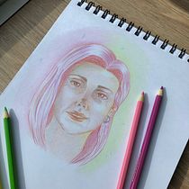Mi proyecto del curso: Dibujo de retratos llamativos con lápices de colores. Drawing, Portrait Drawing, Sketchbook, and Colored Pencil Drawing project by anniefrancis_salinas - 08.04.2023