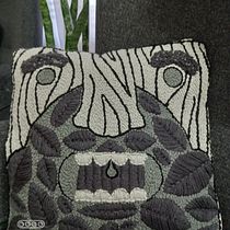 Mi proyecto del curso: Bordado XL con aguja mágica. Bordado, Decoração de interiores, Punch needle, e Design têxtil projeto de mariposa_1526 - 26.07.2023