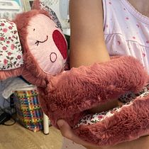 Il mio progetto del corso: Design e confezione di pupazzi di stoffa. Design de personagens, Artesanato, Design de brinquedos, Costura, e Modelagem e confecção projeto de Alice Bresciani - 05.08.2023