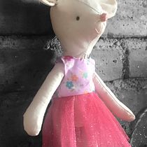 Mi proyecto del curso: Diseño y  confección de peluches. Design de personagens, Artesanato, Design de brinquedos, Costura, e Modelagem e confecção projeto de Rebeca Pozos de Ita - 06.08.2023