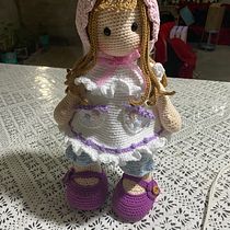Mi proyecto del curso: Elaboración de muñecas amigurumi románticas. Un proyecto de Artesanía, Diseño de juguetes, Tejido, Crochet, Amigurumi, Diseño textil y Publicidad de Mar Mendoza - 24.07.2023