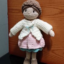 Mi proyecto del curso: Amigurumi: diseño de ropa, pelo y complementos. Un proyecto de Artesanía, Diseño de juguetes, Tejido, Crochet, Amigurumi y Diseño textil de Alicia Santana - 10.08.2023