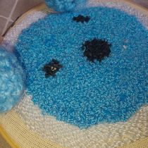 Mi proyecto del curso: Punch needle y crochet: crea personajes únicos. Arts, Crafts, To, Design, Embroider, Fiber Arts, DIY, Crochet, Punch Needle, and Textile Design project by Artis Ágape Llanas Pérez - 08.12.2023