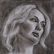 Mein Abschlussprojekt für den Kurs: Künstlerisches Porträt mit Kohlestift: die Atmosphäre. Ilustração tradicional, Artes plásticas, Desenho, Desenho de retrato, Desenho realista, e Desenho artístico projeto de Birgit Rehfeld - 12.08.2023
