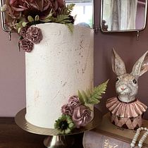 Mein Abschlussprojekt für den Kurs: Cake Design: moderne Dekorationstechniken. Un progetto di Design e DIY di camila.horsten - 12.08.2023