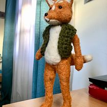 Mi proyecto del curso: Needle felting: "Zorrito". Artesanato, Design de brinquedos, Feltragem com agulha, e Design têxtil projeto de liz_romero - 18.08.2023