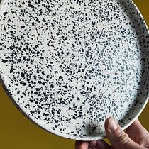 My project for course: Terrazzo Home Accessories with Jesmonite Resin. Un proyecto de Artesanía, Diseño y creación de muebles					 de Ihor Kovalchuk - 19.08.2023
