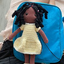 Meu projeto do curso: Amigurumi: design de roupa, cabelo e acessórios. Un proyecto de Artesanía, Diseño de juguetes, Tejido, Crochet, Amigurumi y Diseño textil de Maria Clara - 24.08.2023