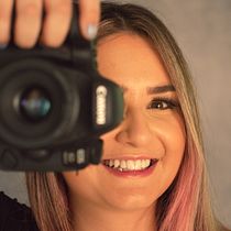 Meu projeto do curso: Retrato fotográfico intimista. Photograph, Portrait Photograph, Photographic Lighting, Fine-Art Photograph & Interior Photograph project by adrielipiccim - 08.08.2023
