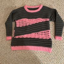 My project for course: Introduction to Crochet Short Rows for Clothing. Fashion Design, Fiber Arts, DIY, and Textile Design project by marciabyerly - 08.31.2023