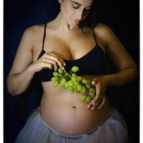 Maternity . Fashion Photograph, and Digital Photograph project by dellafois - 08.31.2023