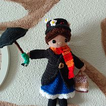 Mi proyecto del curso: Amigurumi: diseño de ropa, pelo y complementos. Projekt z dziedziny Craft, Projektowanie zabawek,  Tkactwo, Sz, dełkowanie, Amigurumi, Wzornictwo tekst i liów użytkownika Marta Núñez Carretero - 02.09.2023