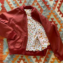 My project for course: Make and Customize Your First Bomber Jacket. Design de moda, Costura, e Modelagem e confecção projeto de Corina Lewin - 02.09.2023