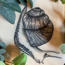 My project for course: Naturalist Tattoo: From Lines to Skin. Traditional illustration, Drawing, Tattoo Design, Botanical Illustration, and Naturalistic Illustration project by Cleo Ewen - 09.04.2023
