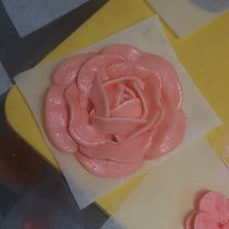 My project for course: Decorative Buttercream Flowers for Cake Design. Design, and DIY project by kar_ghulyan - 09.05.2023