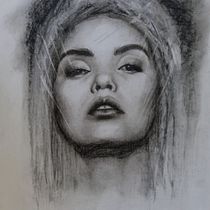 Mój projekt z kursu: Portret artystyczny węglem: tworzenie atmosfery. Ilustração tradicional, Artes plásticas, Desenho, Desenho de retrato, Desenho realista, e Desenho artístico projeto de Anna - 09.09.2023