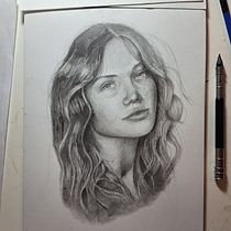 Mi proyecto del curso: Retrato realista con lápiz de grafito. Ilustração tradicional, Artes plásticas, Esboçado, Desenho a lápis, Desenho, Desenho de retrato, Desenho realista, Desenho artístico, Desenho anatômico, e Design projeto de wazenico - 10.09.2023
