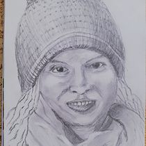 Mein Abschlussprojekt für den Kurs: Realistische Bleistiftporträts: Licht, Schatten und Proportionen. Fine Arts, Sketching, Pencil Drawing, Traditional illustration, Realistic Drawing, Artistic Drawing, Drawing, Portrait Drawing, and Figure Drawing project by moya_ayana - 09.16.2023