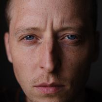 My project for course: Modern Headshot Photography: Capture Profound Portraits. Photograph, Portrait Photograph, Photographic Lighting, Studio Photograph, Digital Photograph, and Fine-Art Photograph project by Olly Heaton - 09.09.2023