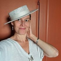 My project for course: Design and Creation of Hats from Start to Finish. Un progetto di Design di accessori, Fashion design e Cucito di Katarzyna Hołda - 17.09.2023